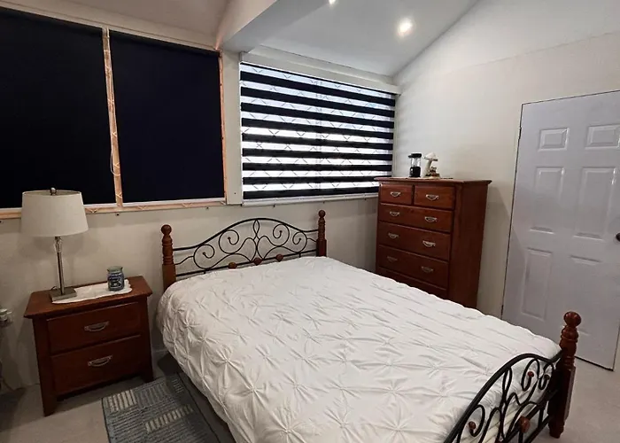 Elm'S Secret Nest, Westmoorings-2 Bedroom Suite And Pool