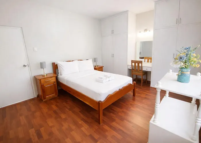 Mjs On The Savannah- Spacious 2-Bed Across From The Savannah